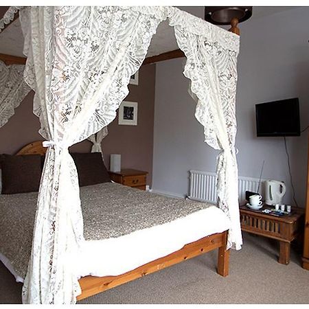 Bugle Coaching Inn Yarmouth  Room photo